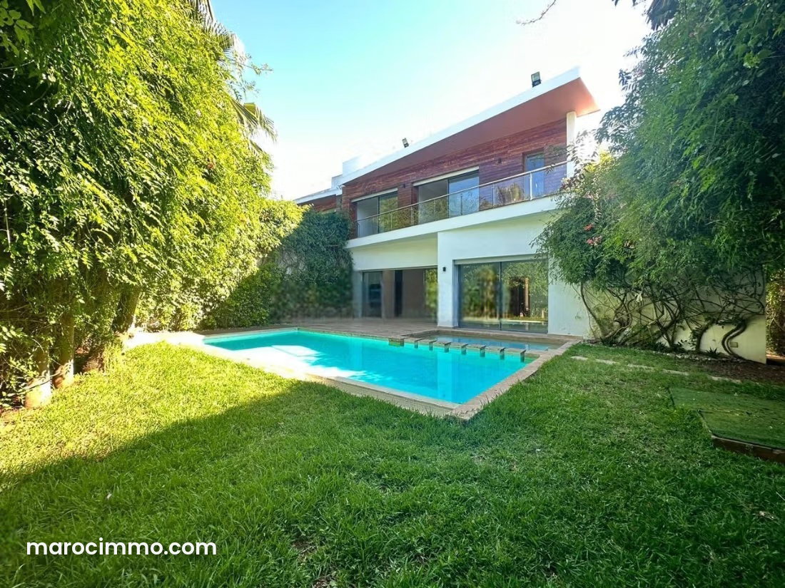 465 m² Villa with Swimming Pool and Sea Views, Aïn Diab, Casablanca — Casablanca