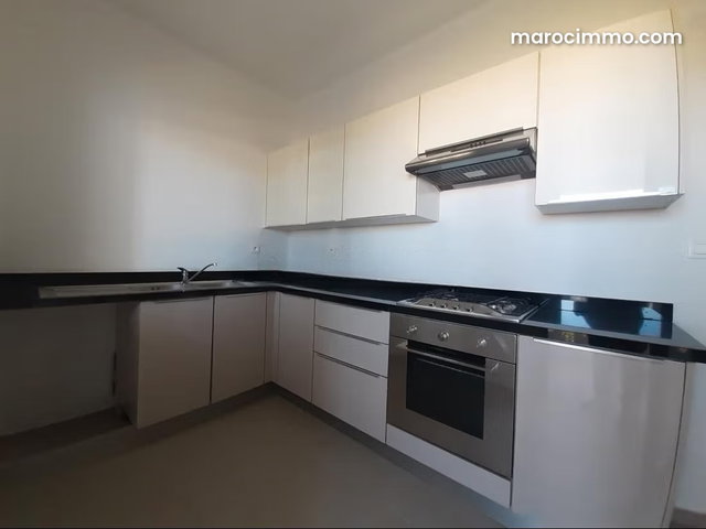 Superbe appartement vide à louer au CFC — 5