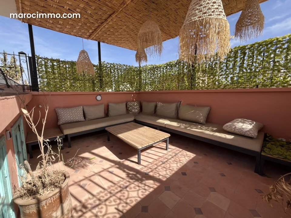 Marrakech – Riad 3 chambres dans résidence verdoyante sécurisée proche Médina