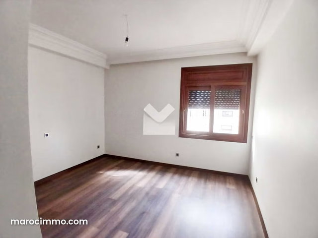 Appartement à Vendre de 194.0 m² à Casablanca, Hopitaux — 3