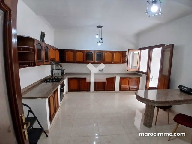 Appartement à Vendre de 194.0 m² à Casablanca, Hopitaux — 5