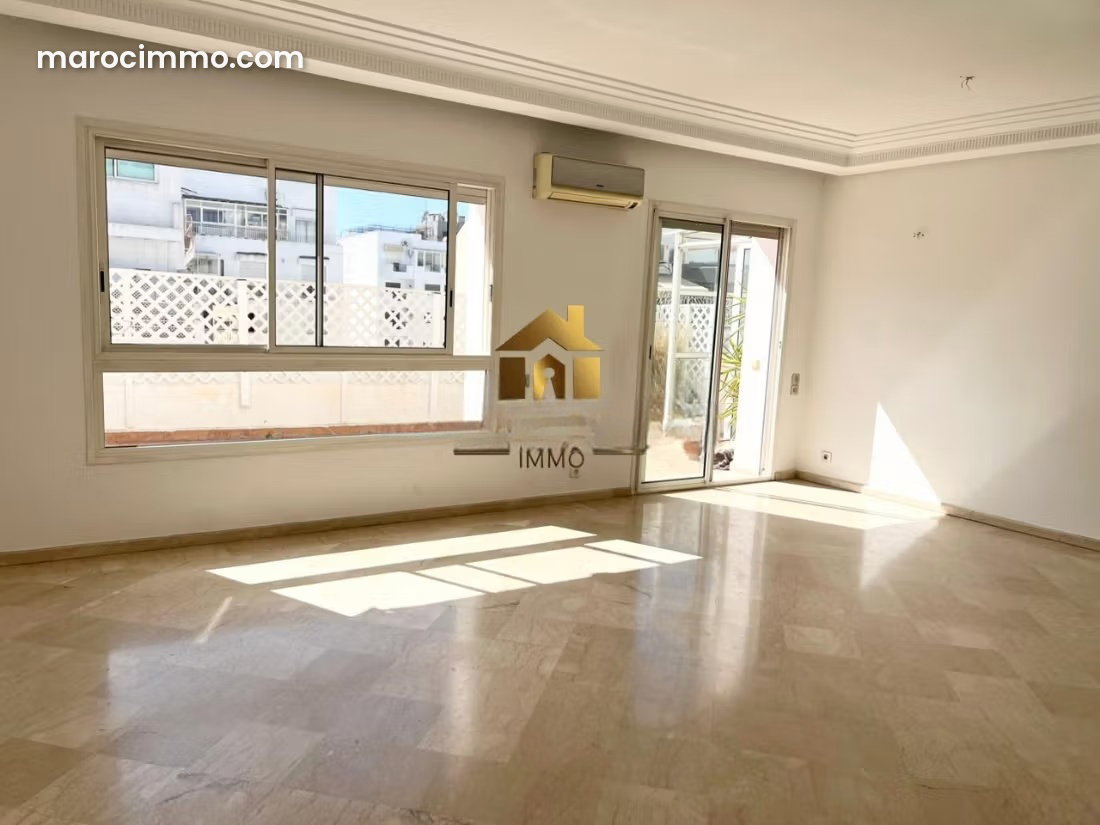 150 sqm Apartment for Rent in Racine, Casablanca, Bright and Offering Open Views — Casablanca