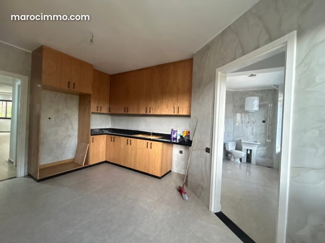 À saisir, appartement spacieux refait à neuf — 2