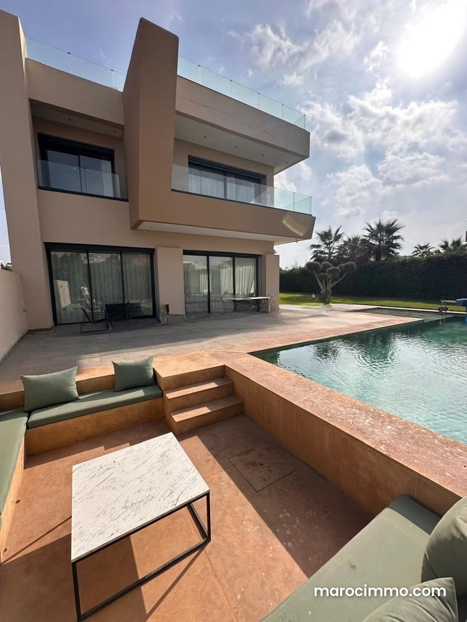 Villa moderne avec 5 suites à vendre marrakech