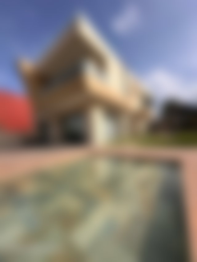490 sqm Villa, 5 Suites, Heated Pool, Tahanaout Road — 2