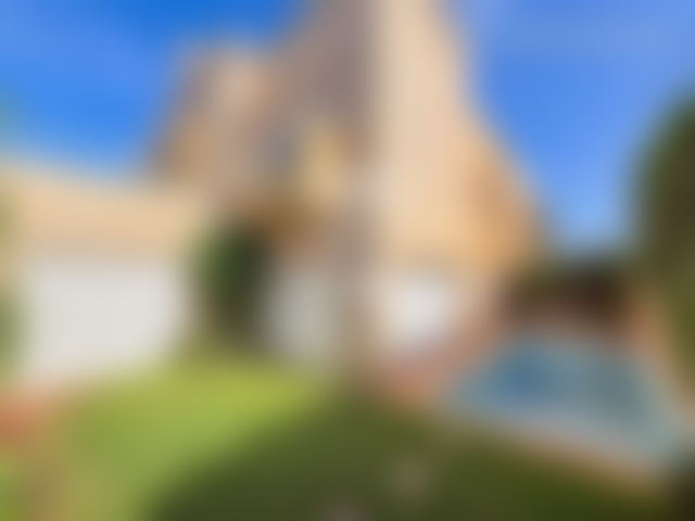 Villa de charme à vendre à Dar Bouazza avec piscine et jardin — Dar Bouazza