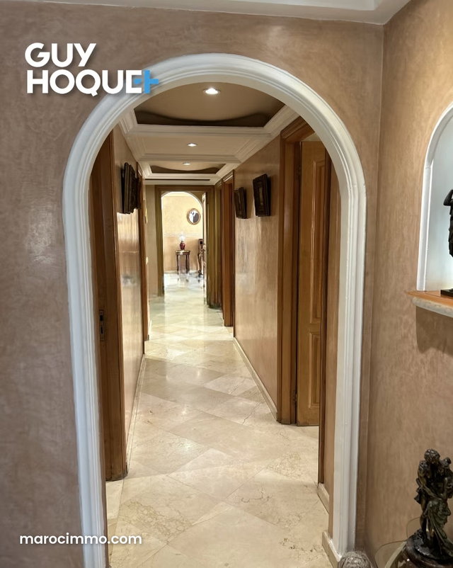 Magnificent 240M2 Apartment on Gauthier — 5