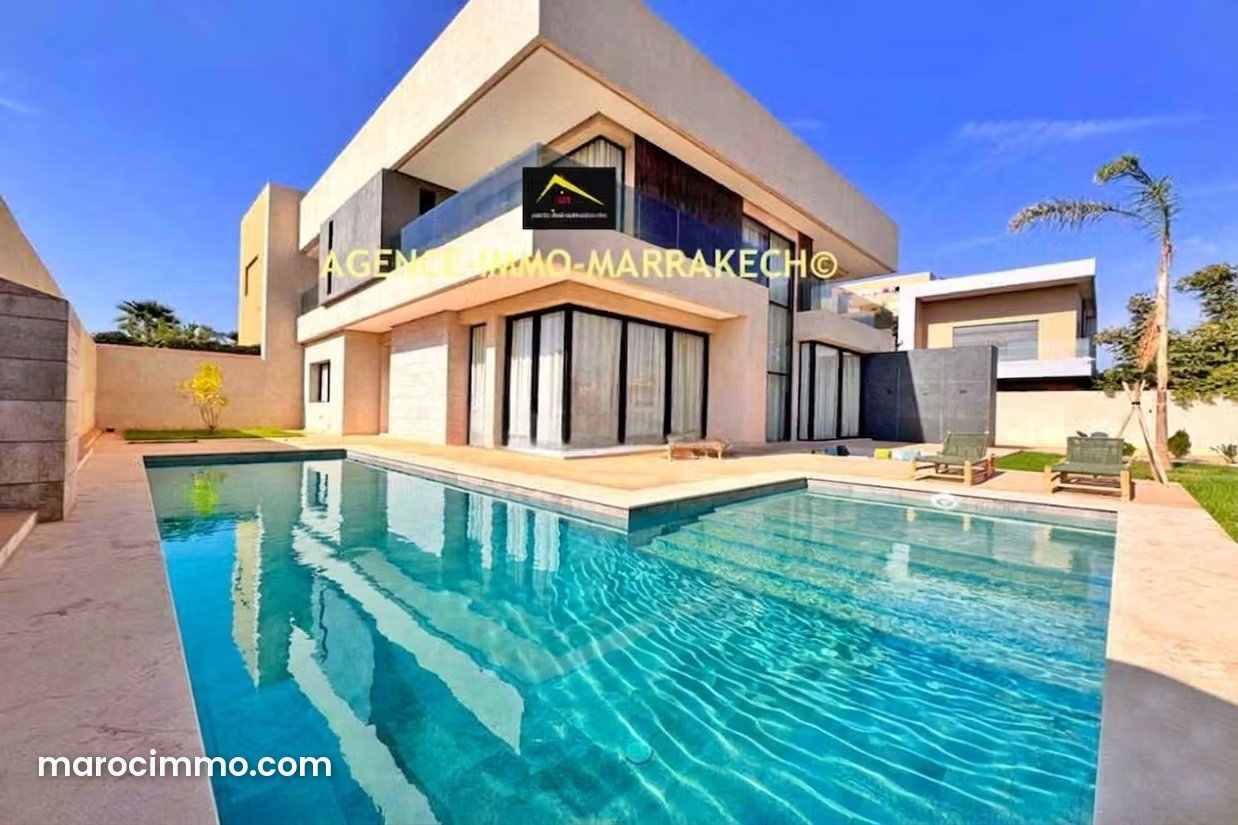 Villa 5 chambres avec piscine chauffée, Route de Tahanaoute, Marrakech — Marrakech