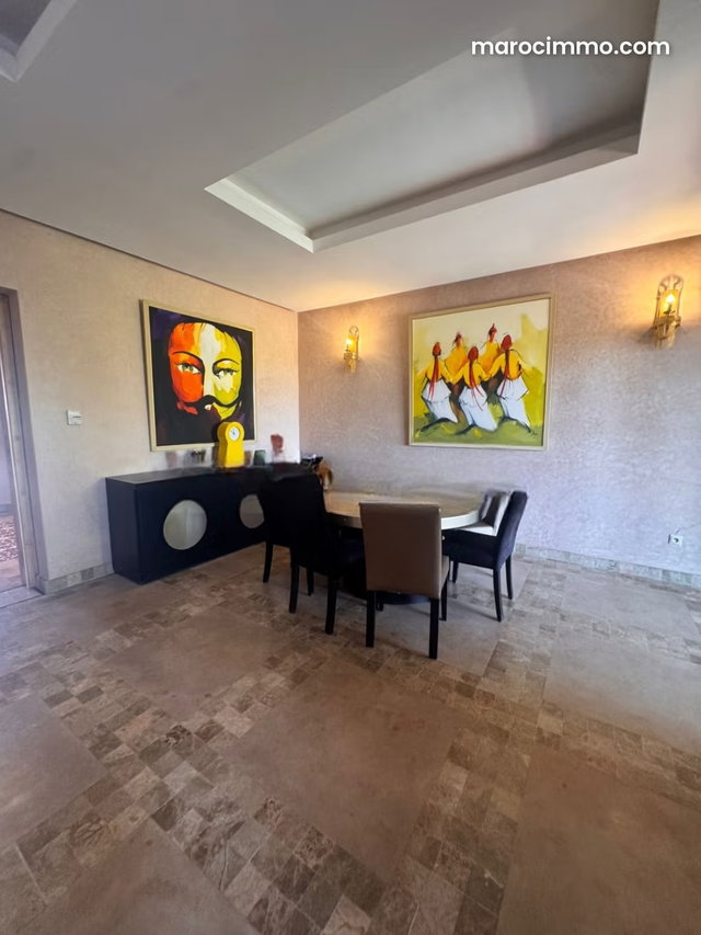 Villa de luxe à louer à Route de l'Ourika. Surface de 230 m². Meublé — 3