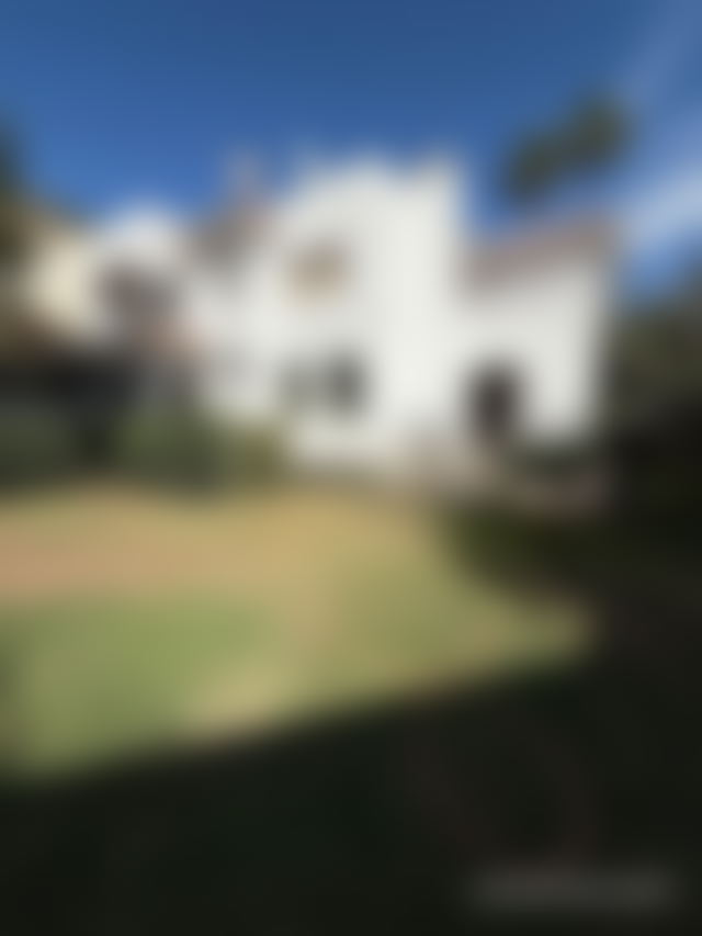 Spacious villa in Les Orangers, Rabat, with garden and fireplace — Rabat