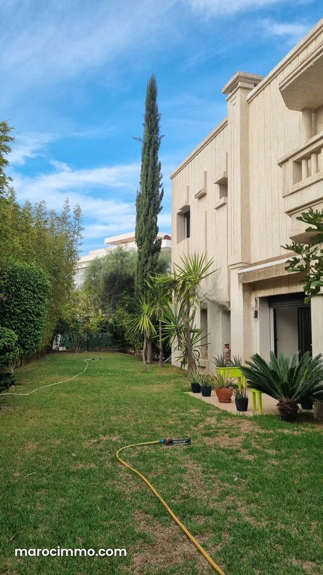Magnifique villa meublée à louer à Bouskoura — 2