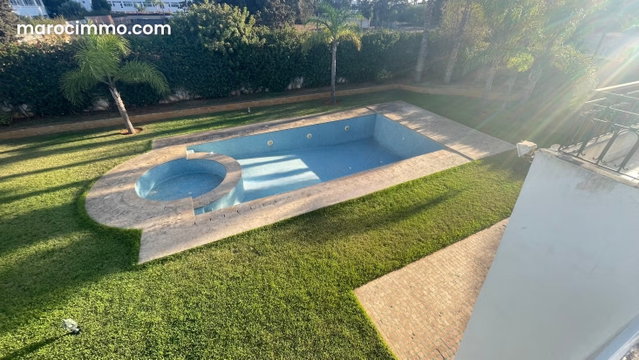 Magnifique villa à vendre à Souissi. 5 belles chambres. Salon Marocain, sécurité — 5