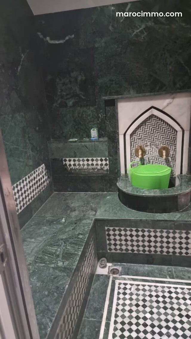 À Vendre: Superbe Villa à Souissi – Rabat — 4