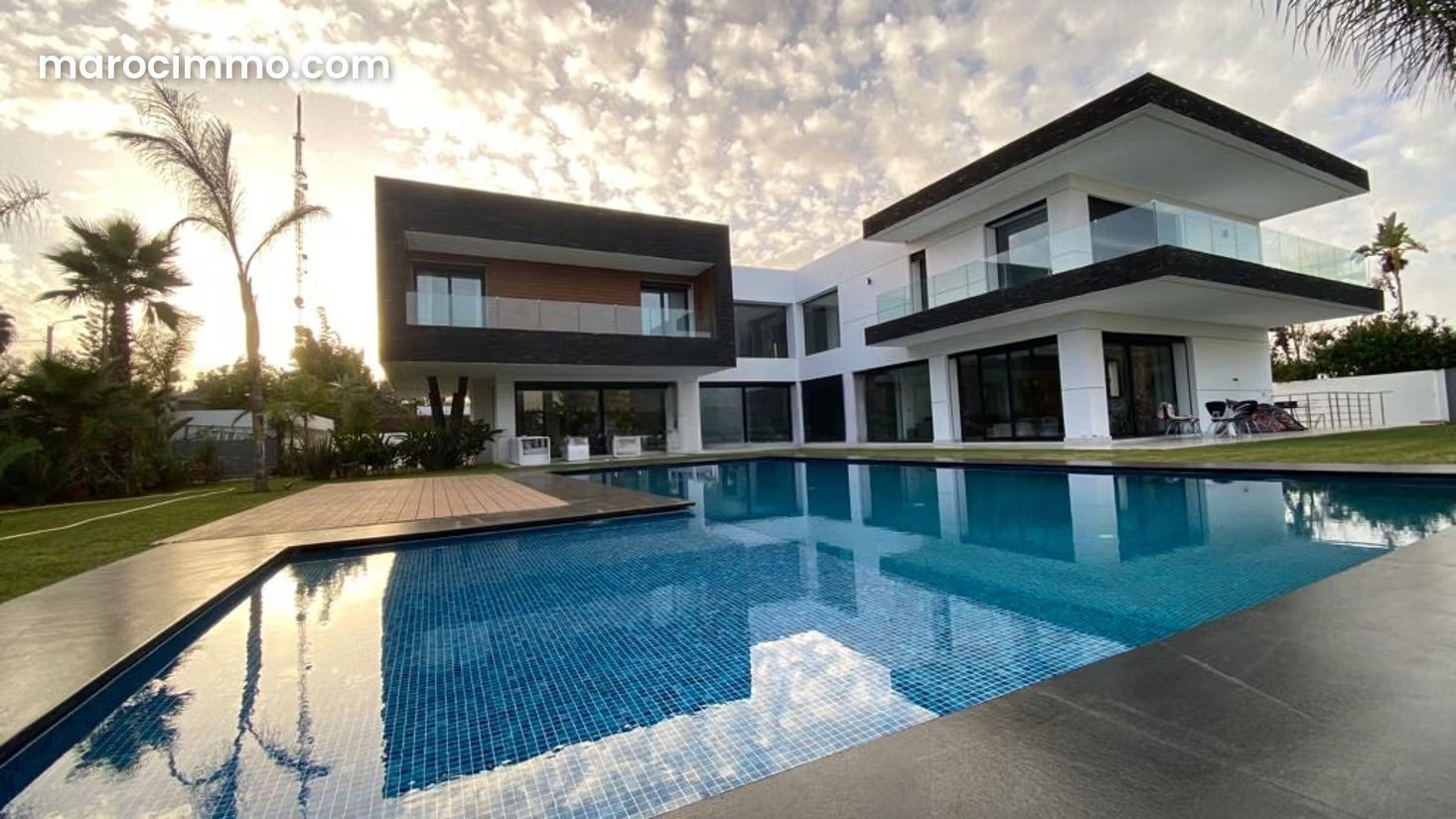 Prestigious Villa in Souissi, Rabat, with Garden and Pool — Rabat