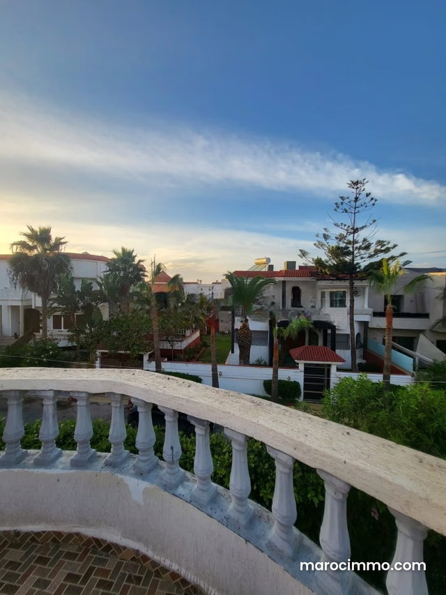 Magnifique villa à louer à Harhoura. 4 chambres. Bien meublé — 2