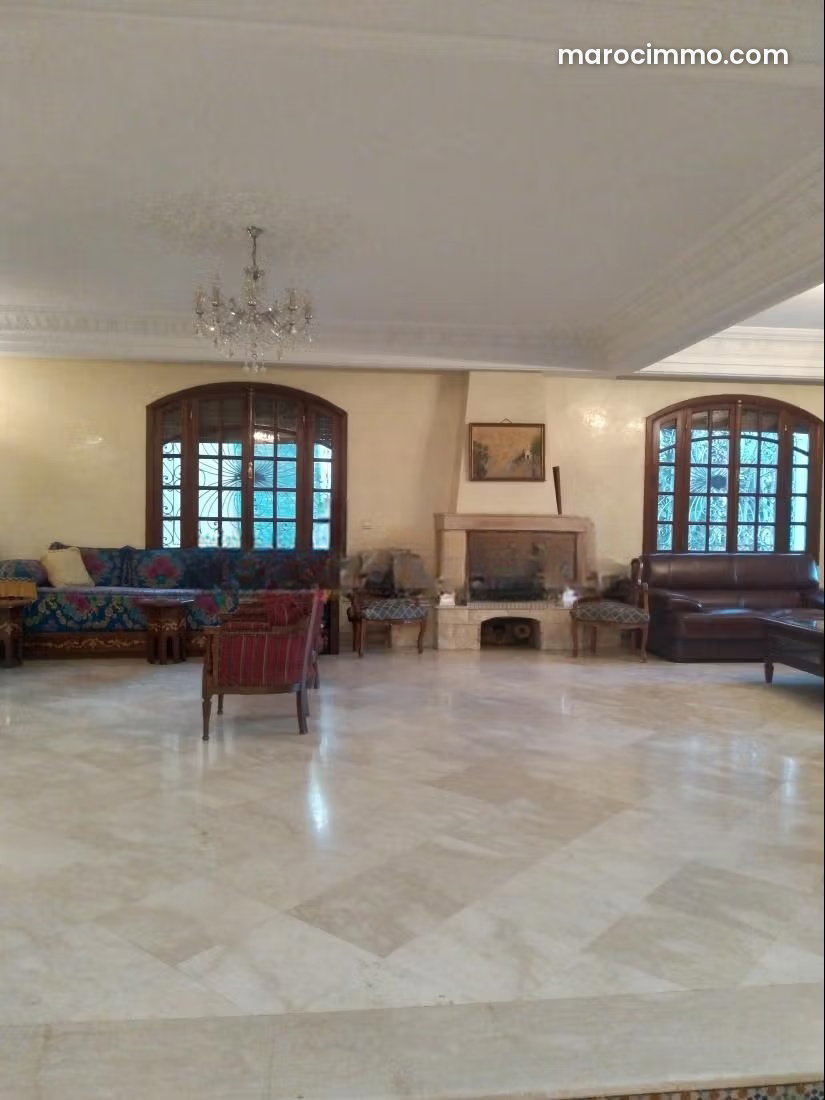 1,420 m² Andalusian Villa with Swimming Pool, Central Bouskoura — Bouskoura
