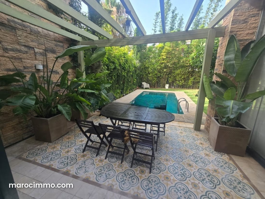 450 m² Furnished Villa with Pool and Garden, Ville Verte Bouskoura — Bouskoura