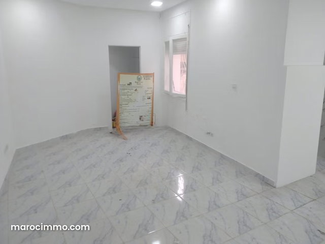 Bureau de 110m² au Quartier Gauthier — 2