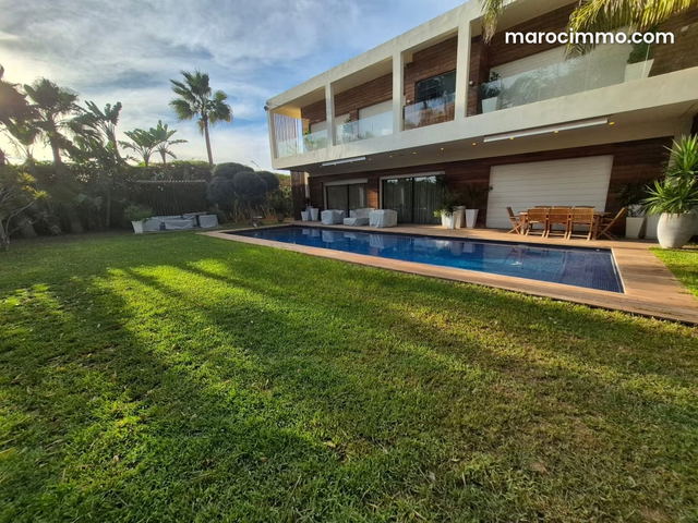 Villa d’exception à vendre à Sindibad – Casablanca — Casablanca