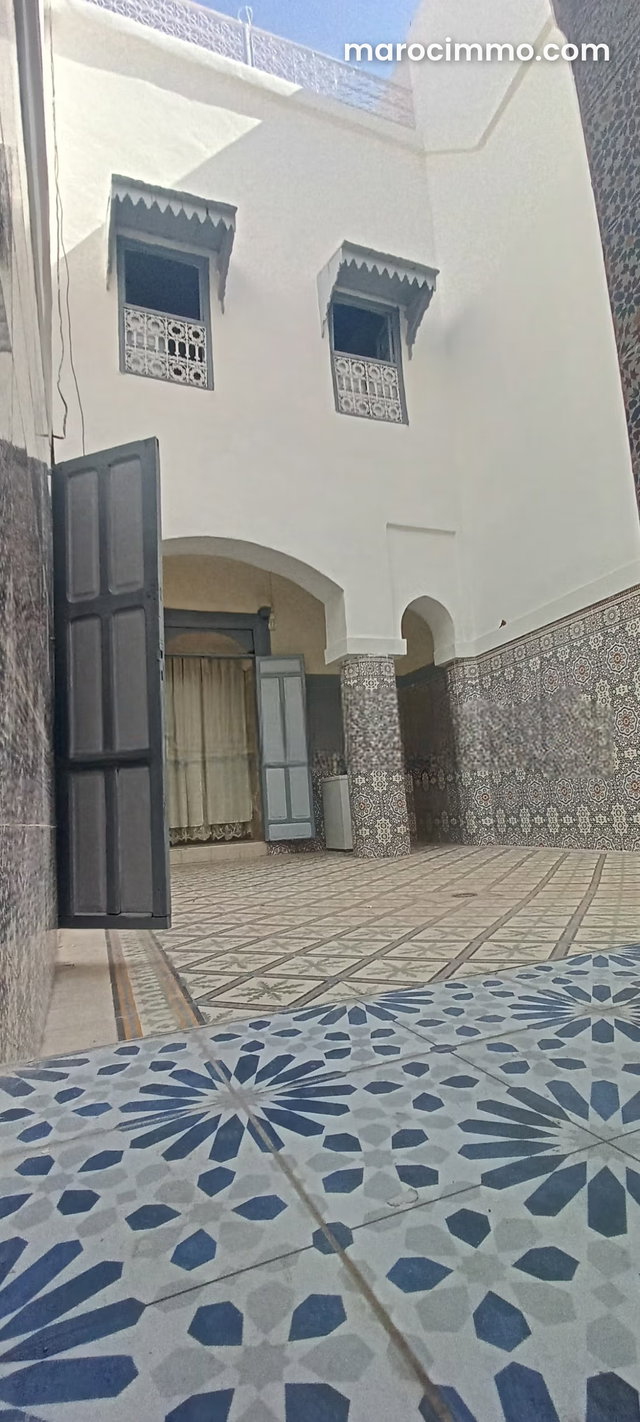 Beau riad ancien 124 M2 au sol médersa — 3