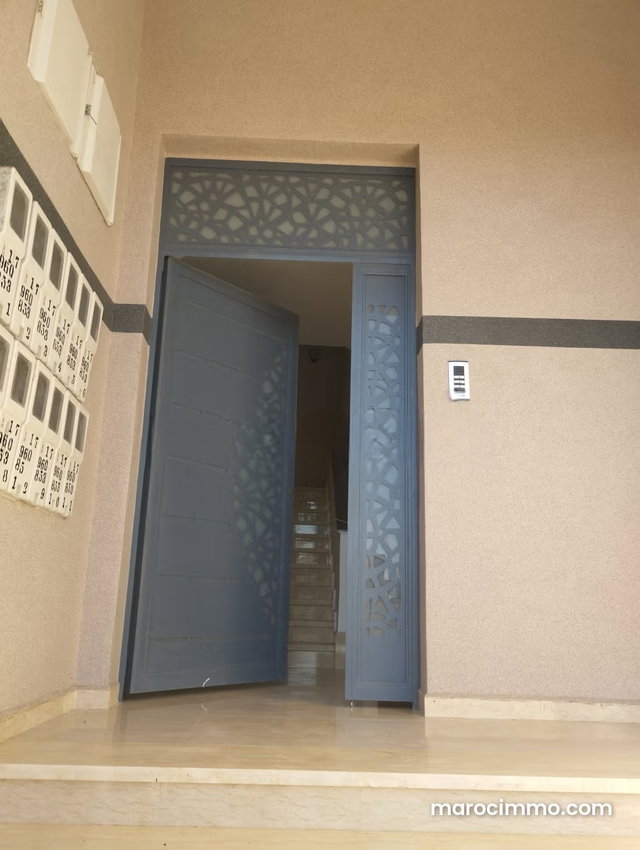 Bureaux à l'achat à Route de Safi. Surface de 70 m². Porte blindée et résidence sécurisée — 4