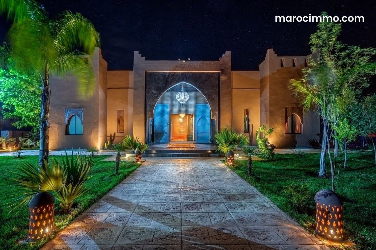 Exceptionnel hôtel à vendre au cœur d’un domaine