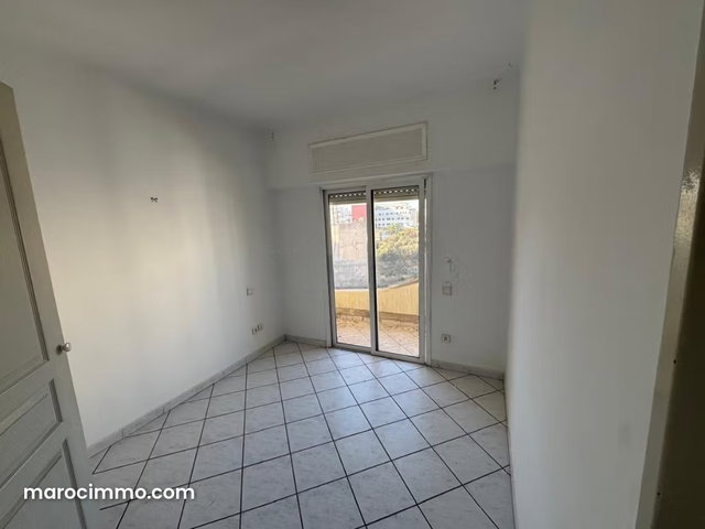 Apt 2 chambres à Vendre à Maarif extension — 3