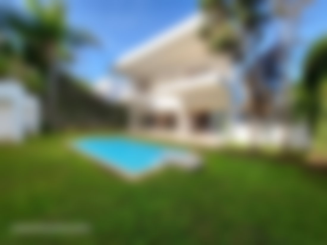 Villa 1320 m² avec piscine et jardin, Ville Verte, Bouskoura