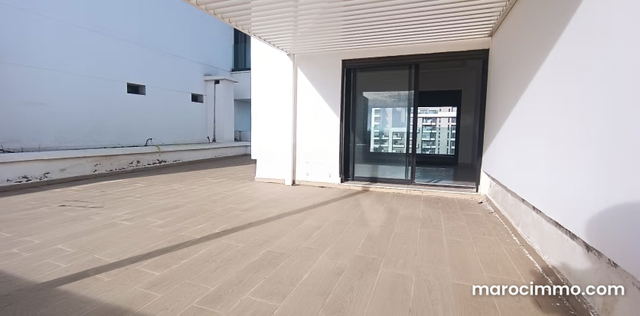 Luxury Apartment with Terrace and Garden – Casablanca Finance City — Casablanca