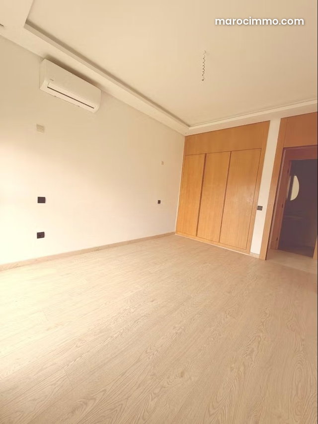 Appartement de prestige avec terrasse et jardin – Casablanca Finance City — 5