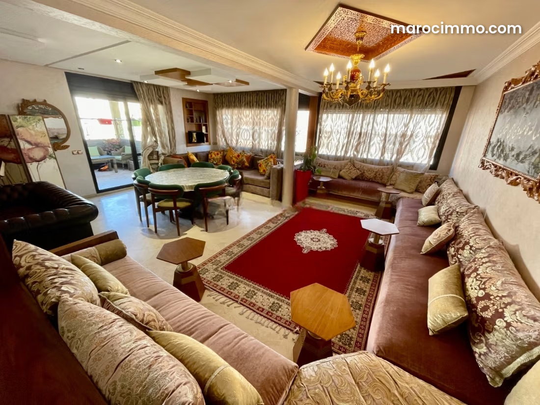 245 sqm Apartment in Riyad, Rabat: Entire Floor and Private Rooftop — Rabat