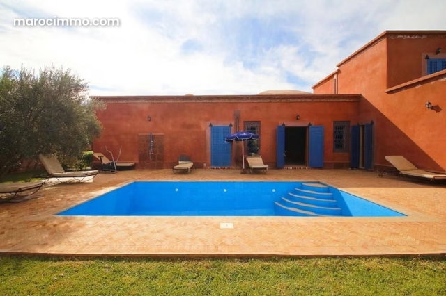 Villa de luxe à louer à Agafay. 6 chambres. Résidence avec concierge, climatisation générale — 2