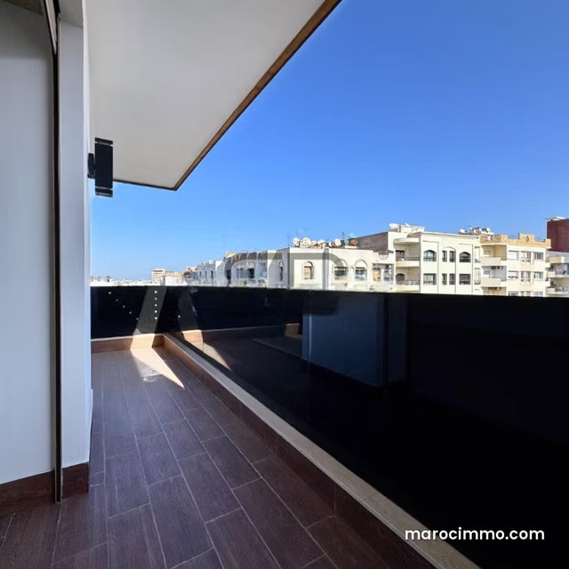 Modern Apartment for Rent in Racine — 2
