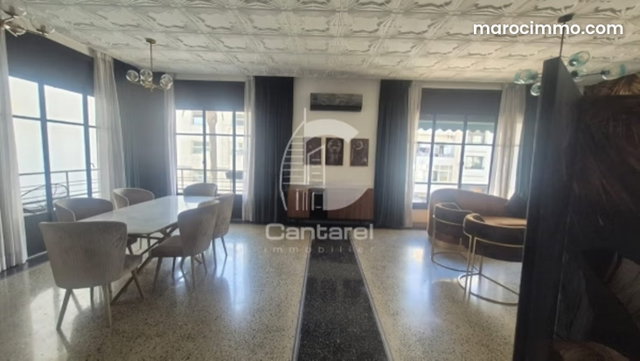 Location d'un joli appt meublé ART DECO gauthier — 4