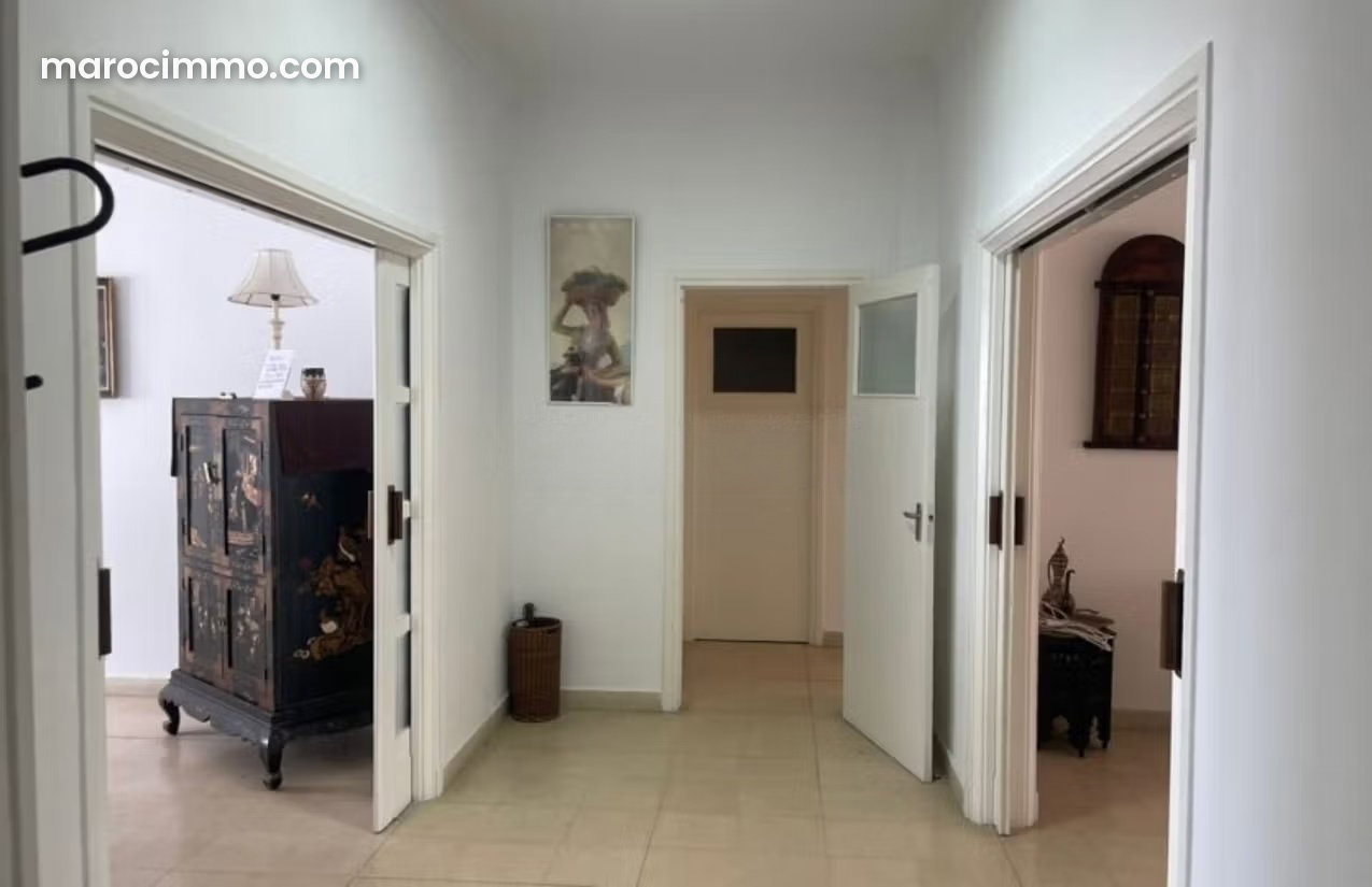 200 m² Apartment with Terrace in Central Tangier — Tangier