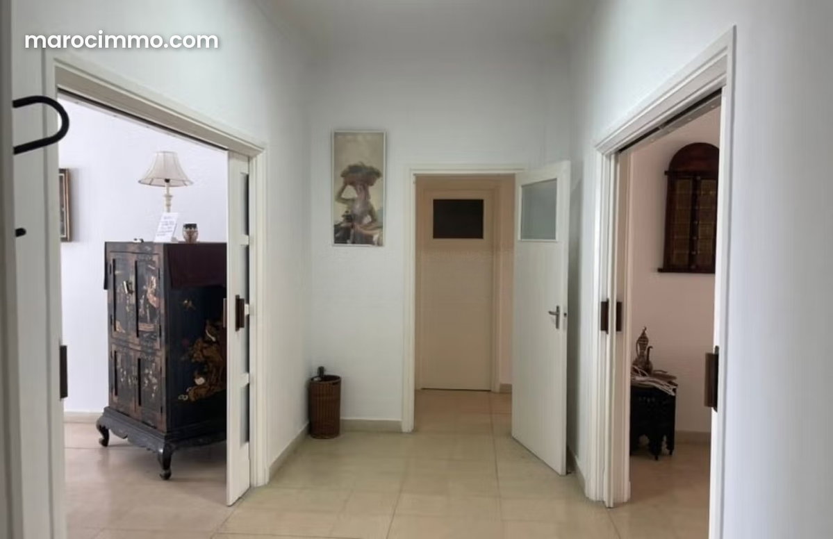 Appartement a vendre a tanger surface 200m² situation centre ville