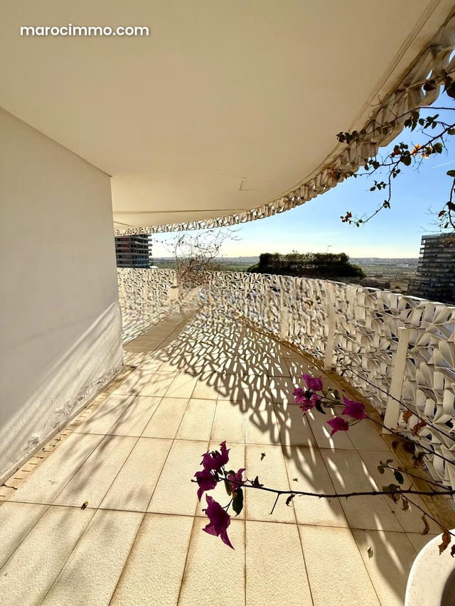 Excellent Empty Apartment for Rent — 3