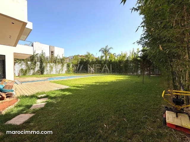 Villa for Sale in Bouskoura Ville Verte 1,300 m² — 2