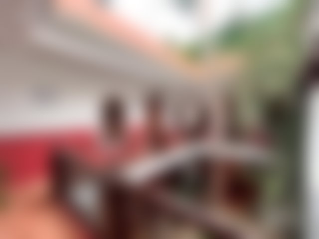 رياض فاخر بستّ أجنحة ومسبح مغطّى في رميلة بمراكش — 4