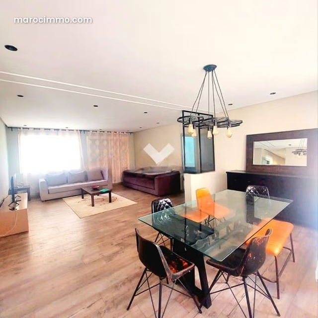 Appartement à Louer de 113.0 m² à Casablanca, Belvedere Roches Noires — Casablanca