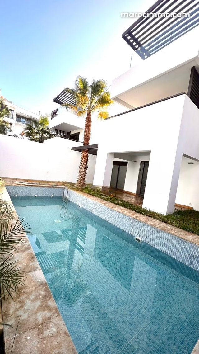 Villa à la vente à AIN DIAB — 4