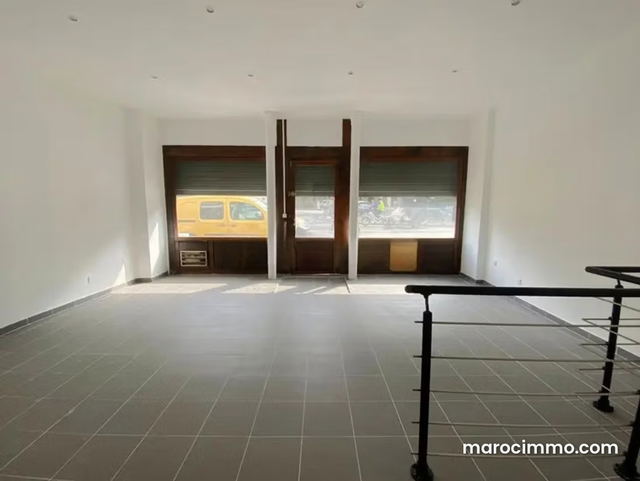 Shop for sale 82 m² Ibn Tachefine — Casablanca