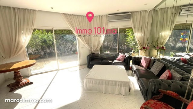 Location villa à Hay Riad — 2