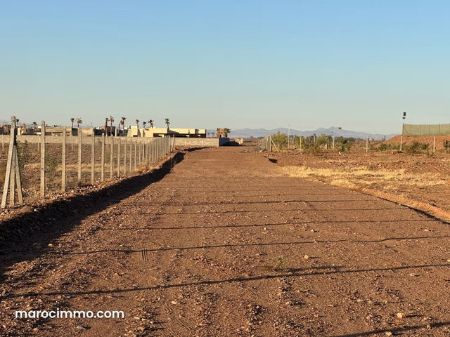 Vente terrain à route du. Orika. Surface de 10500 m² — Sidi Abdallah Ghiat
