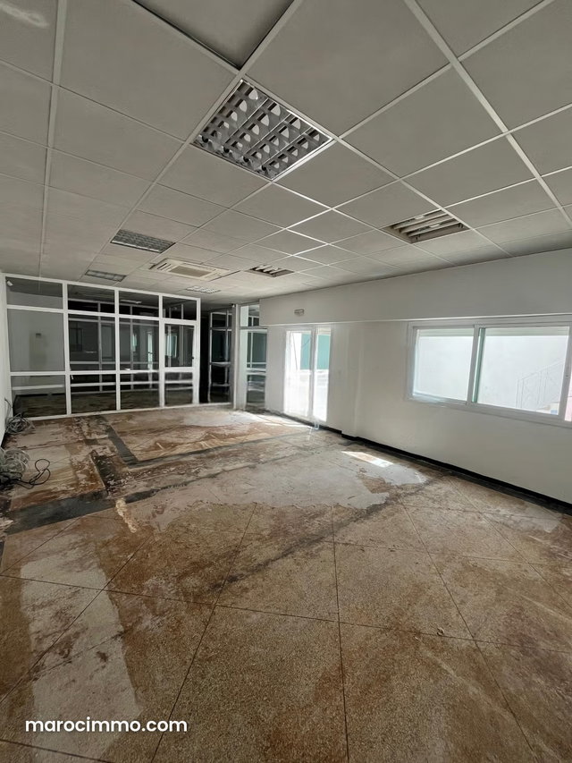 Office for Rent. Av. Des F.A.R — 5