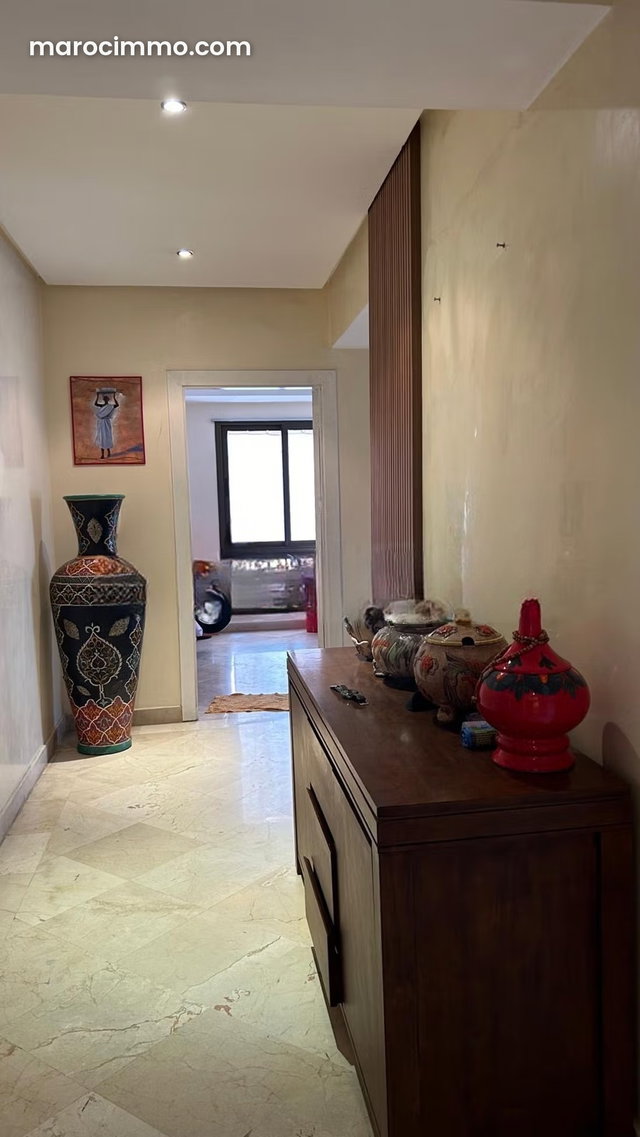 Beautiful empty apartment for rent on Route de Casablanca. 110 sqm — 4