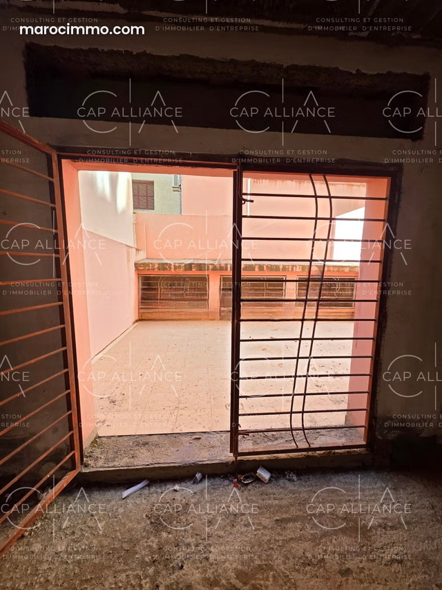 À Vendre: Local Commercial – 455 m² RDC Mezzanine — 4