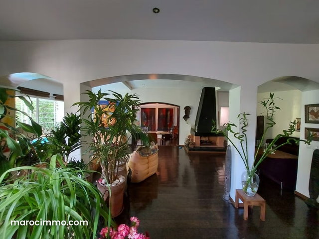 Villa 293 m² 3 usage bureau ou habitation — 2