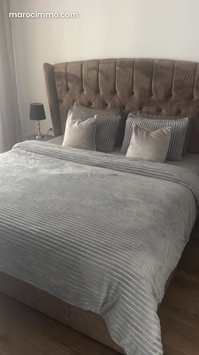 For Sale: Beautiful 1 Bedroom Studio Root — 4