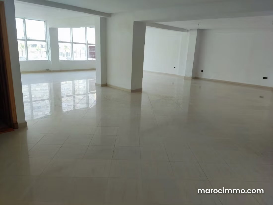 Bureau 124 m² à vendre à Malabata Tanger — Tanger